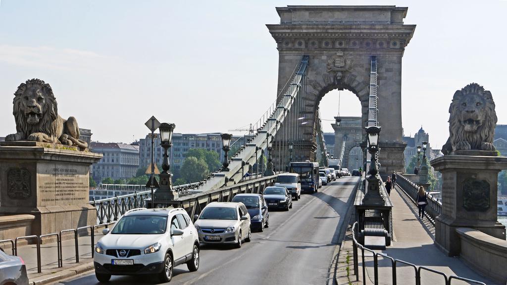 Chain Bridge Studio Apartment Budapest Exterior foto
